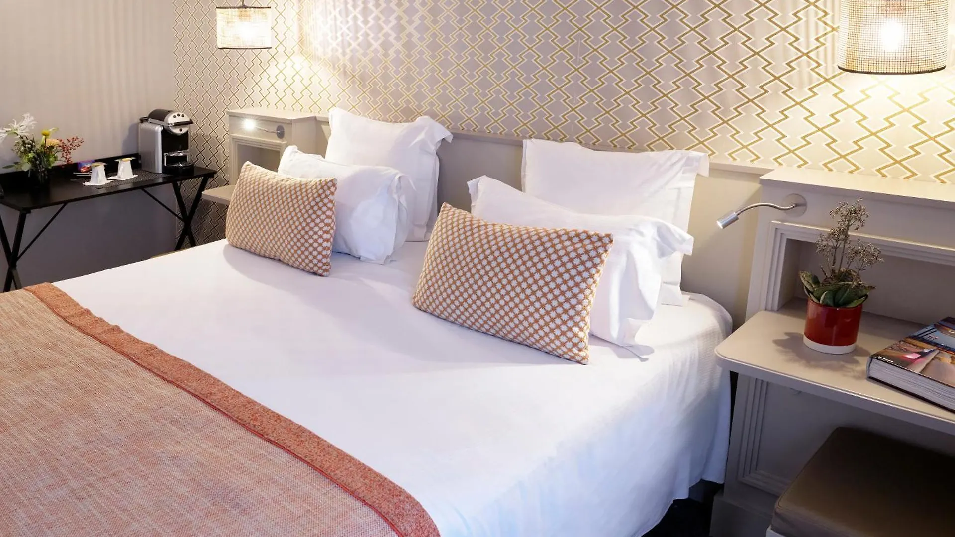 Hotel Vic Eiffel Paris