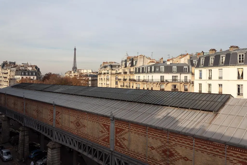 Hotel Vic Eiffel Paris